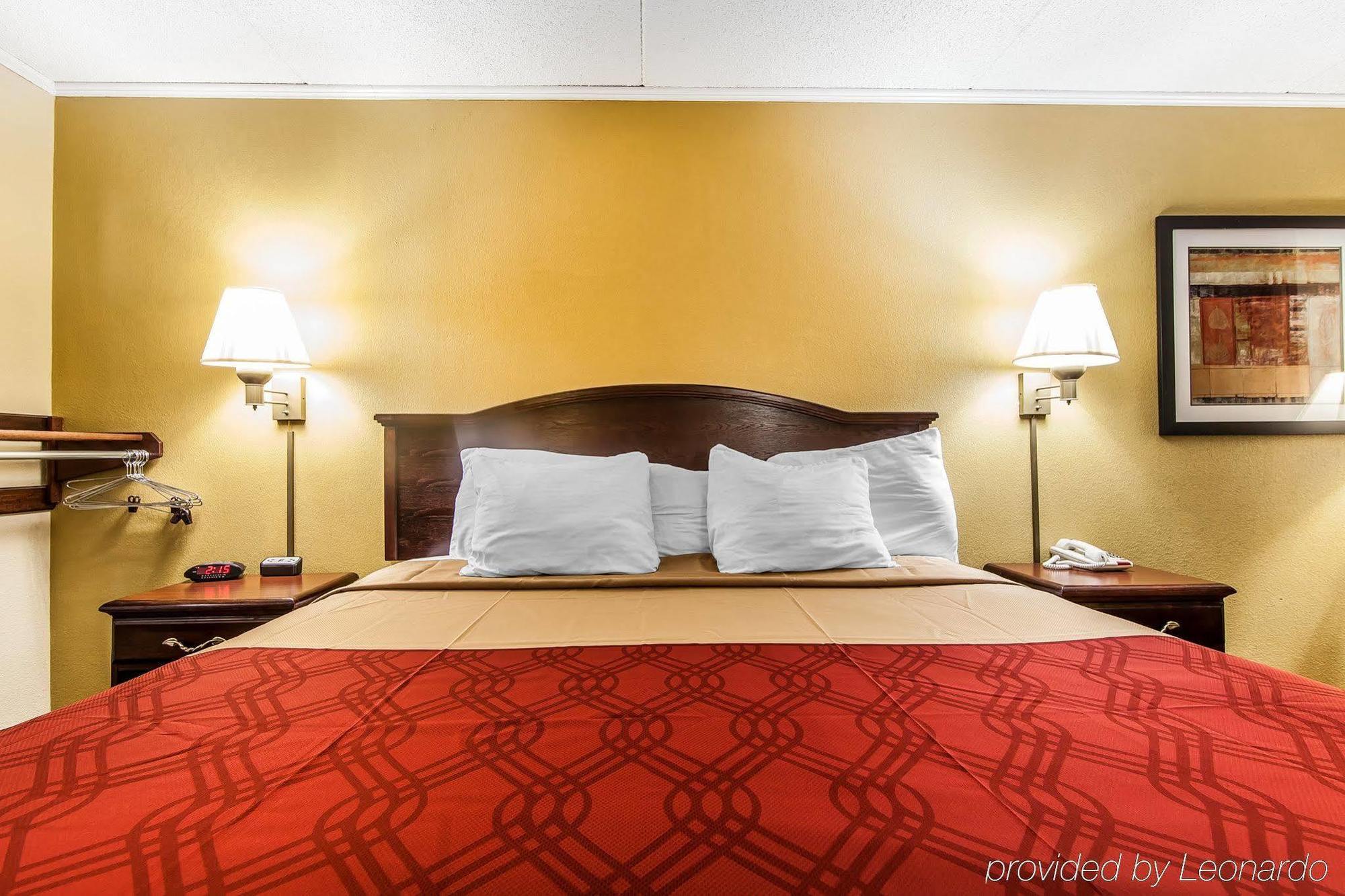 Econo Lodge Ленуар Сити Экстерьер фото