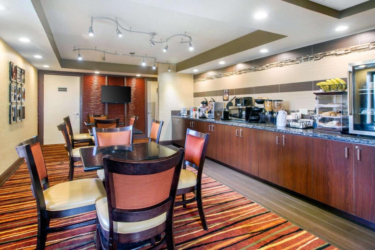 Econo Lodge Ленуар Сити Экстерьер фото