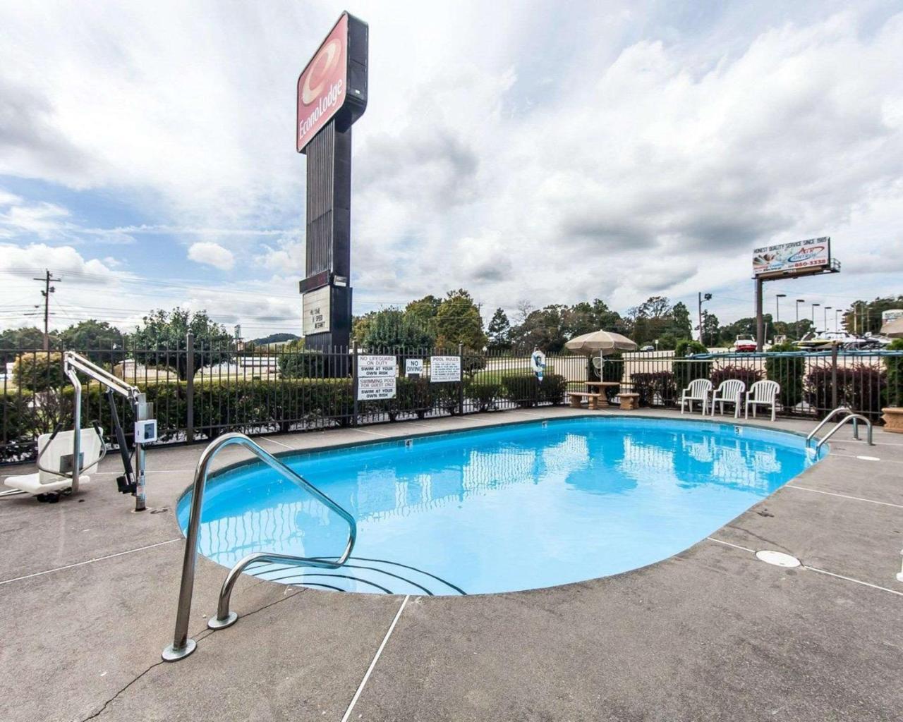 Econo Lodge Ленуар Сити Экстерьер фото