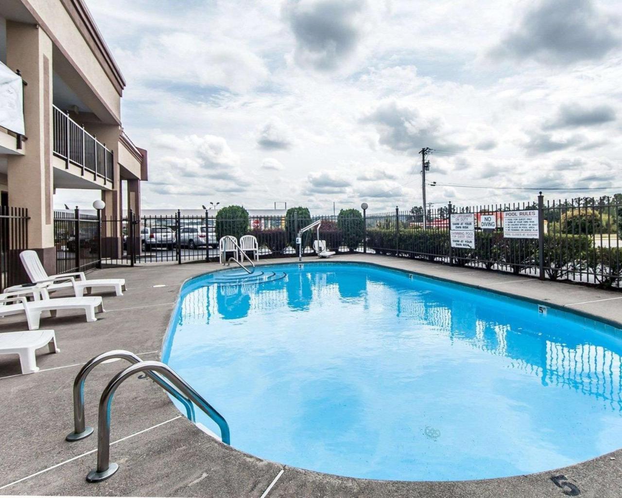 Econo Lodge Ленуар Сити Экстерьер фото