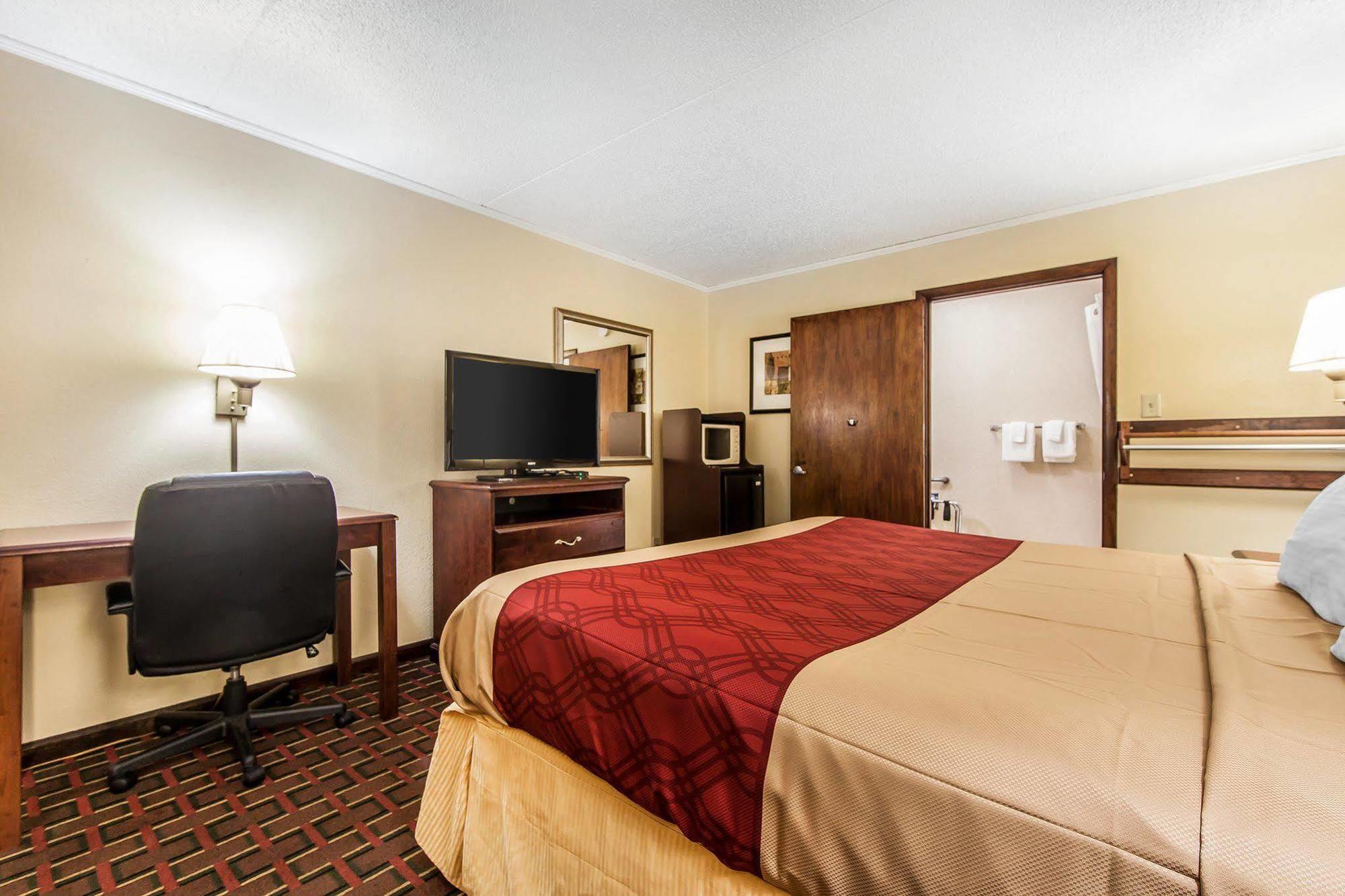 Econo Lodge Ленуар Сити Экстерьер фото