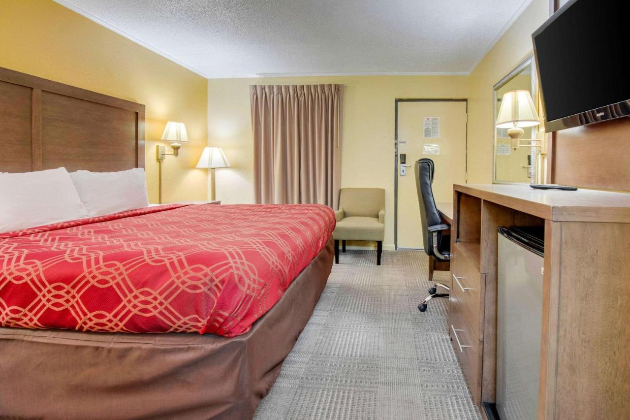 Econo Lodge Ленуар Сити Экстерьер фото